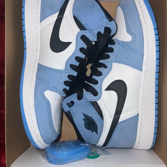 Air Jordan 1 Retro High OG GS white/black university blue Size : USA 4.5Y - Picture 6 of 7